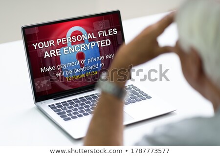 Stock foto: Elder Man With Ransom Text