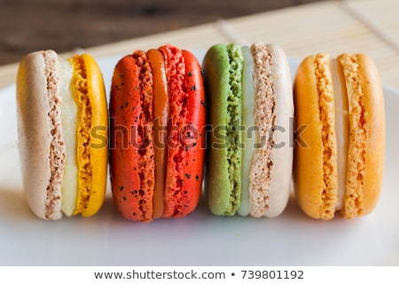 Foto d'archivio: Homemade Macaron Cookies On Table Macro Close Up
