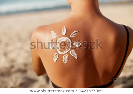 Foto d'archivio: Beautiful Smiling Girl Summer Portrait Tanned Woman Sunburn B