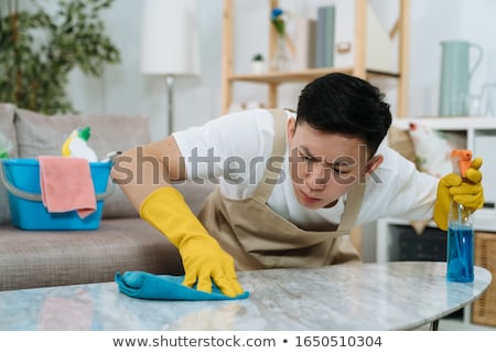 Stockfoto: Chinese Manhousekeeping