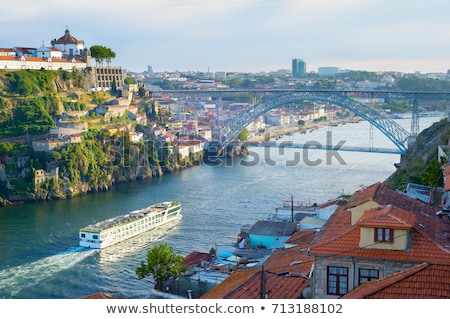 Zdjęcia stock: Ship On River