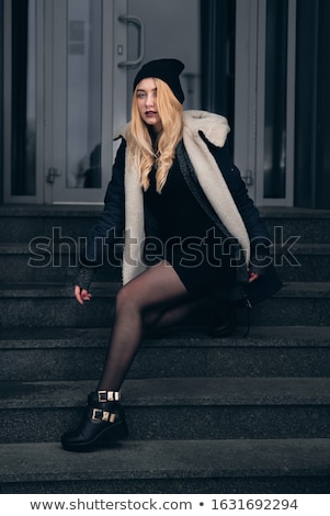 Stockfoto: Fetish Dark Portrait Glamour Girl In Hat