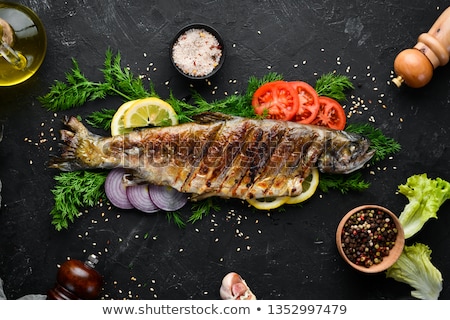 Foto stock: Grilled Trout