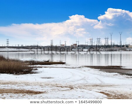 Foto stock: Power Plant At River Main