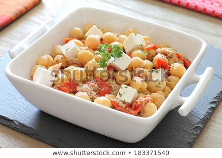 Foto stock: Tuna And Chickpea Salad