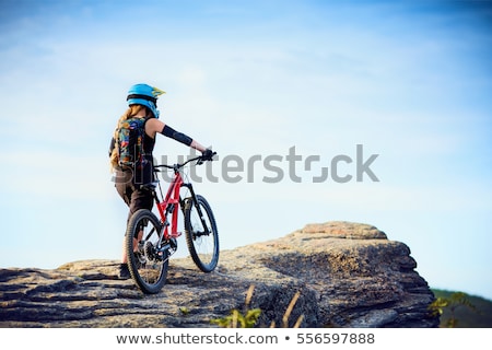 Stock foto: Female Mountain Biker