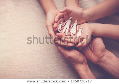 Foto stock: Paper Family In Hands