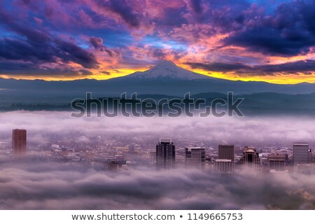 Stockfoto: Mount Hood Foggy Sunrise