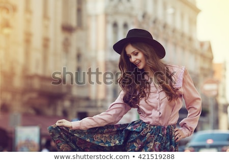 Foto stock: Model With Cloth Flower