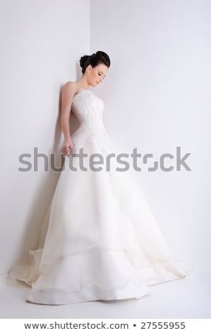 Stock fotó: Legáns · fehér · menyasszonyi · ruha · öltözött · menyasszony