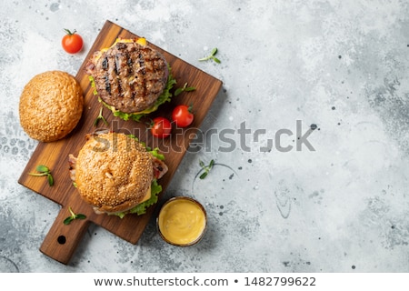 Foto d'archivio: Homemade Beef Burger