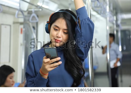 Foto d'archivio: A Morning Train Taking Commuters To Work