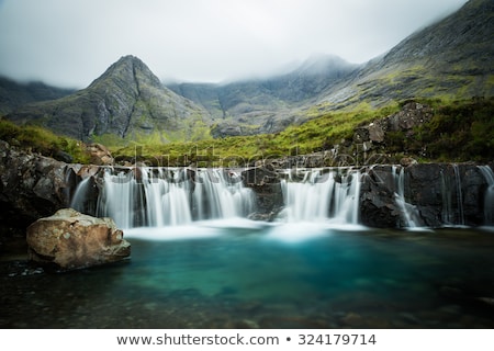 Zdjęcia stock: Waterfall On The Isle Of Skye