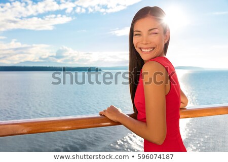 Happy Cruise Ship Passenger Outside On Suite Balcony Enjoying Luxury View Of Ocean In Travel Destina Stockfoto © Maridav