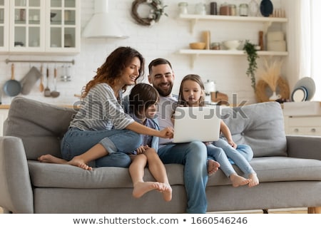 Foto d'archivio: Young Family With Two Kids