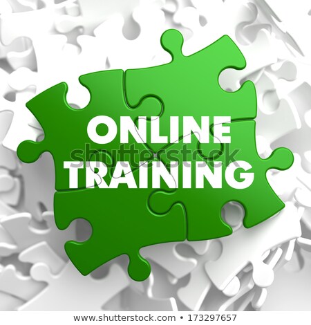 Foto stock: Online Training On Green Puzzle