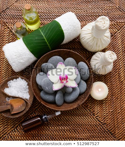 Stockfoto: Spa Setting With Orchid