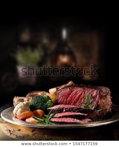 Foto stock: Succulent Medium Rare Beef Steak