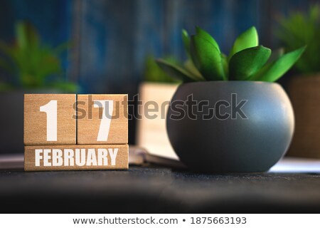 Foto stock: Cubes Calendar 17th February
