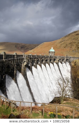 Stockfoto: Ater · Overlopen · Een · Dam · Craig · Goch · Reservoir · Elan · Vally · Wales