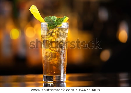 Foto stock: Long Island Iced Tea Cocktail