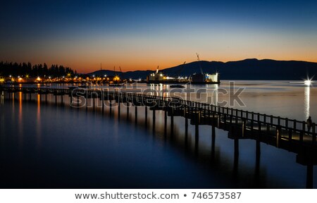 Foto d'archivio: Taylor Dock Boardwalk At Blue Hour