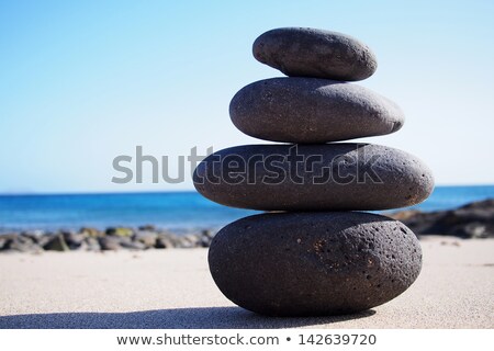 Pilas de piedra contra el cielo Foto stock © stockyimages