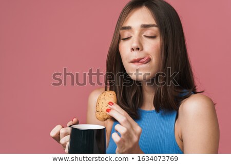 Foto stock: Ulheres · jovens · tomam · chá · em · um · café