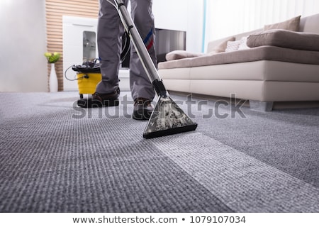 Foto d'archivio: Cleaning Carpet