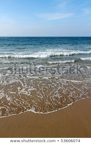 Stockfoto: Tlantische · golven · bereiken · het · strand · in · Portreath · Cornwall, · Verenigd · Koninkrijk