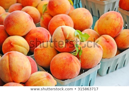 Zdjęcia stock: Fresh Peaches On The Market
