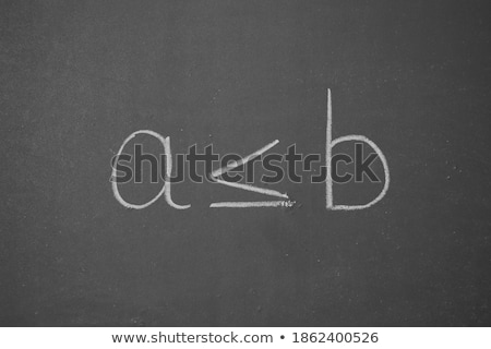 Foto d'archivio: Tutorial Written With White Chalk On A Blackboard