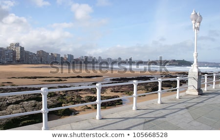 Foto stock: Gijon Playa San Lorenzo Beach Asturias Spain