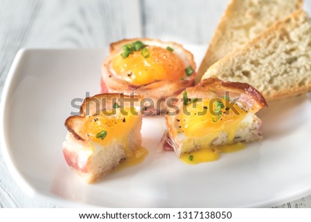 Stock fotó: Bacon And Egg Muffin Cross Section