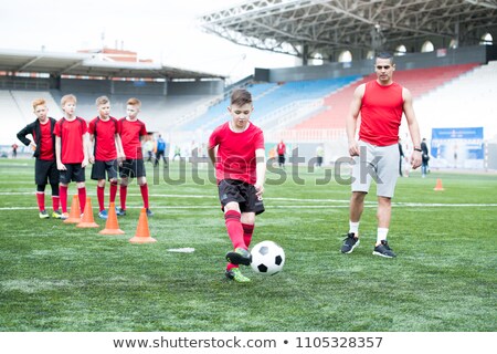 Foto stock: Leading Player With The Ball