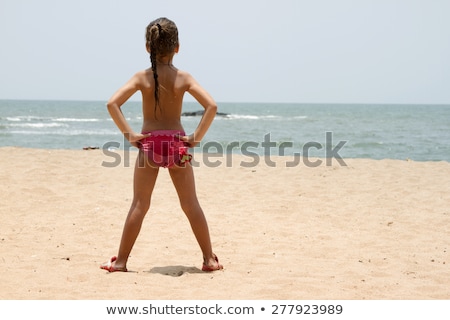Beautiful Little Girl Standing On The Sandy Beach India Goa Stockfoto © mcherevan