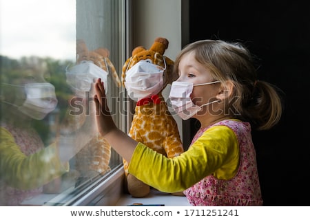 Zdjęcia stock: Little Girl With Teddy Bear