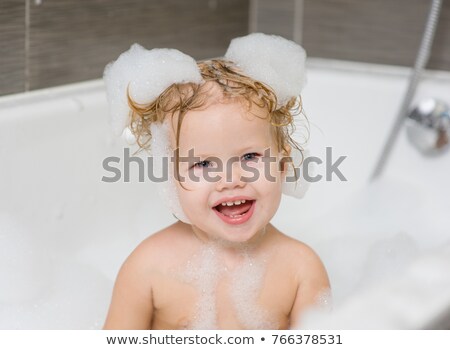 Stock fotó: Aba · kislány · fürdő · a · fürdőszobában