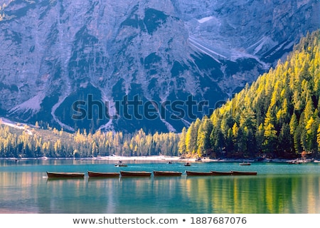 Stockfoto: The Pragser Wildsee At Daylight