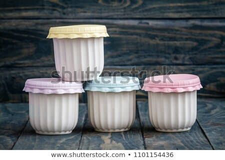 Foto stock: Dish Silicone Container