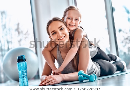 Zdjęcia stock: Woman Training At Gym