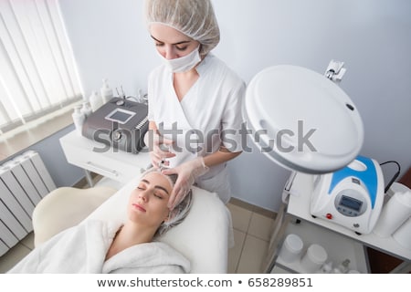 Foto stock: Beauty Woman Giving Medical Injections