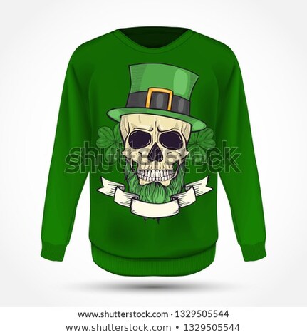 Foto stock: Color Handdrawn Angry Skull Of Leprechaun