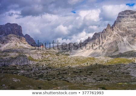 Tre Cime Di Lavaredo Alpine Club Hut ストックフォト © LianeM