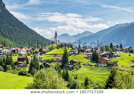 Foto stock: Hills And Meadows In The Lovely Valley