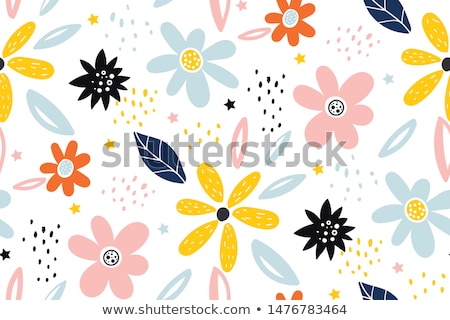 Foto d'archivio: Heart From Abstract Flower Pattern On White Background