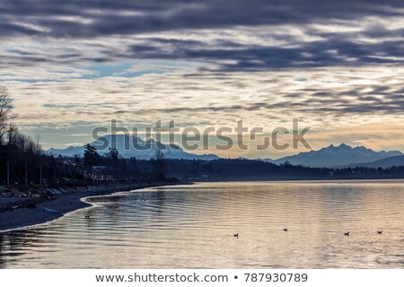 Stockfoto: Mount Baker From Semiahmoo Bay In Washington