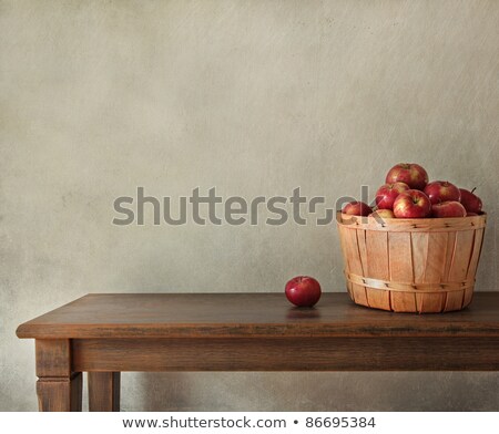 Zdjęcia stock: Ripe Apple Fruits On Old Wooden Table