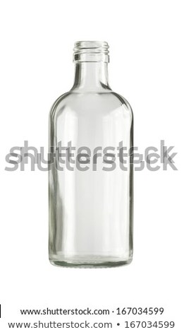 Apă care se toarnă în sticlă din sticla izolată pe alb Imagine de stoc © donatas1205