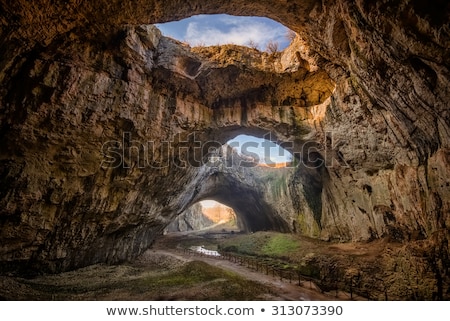 Foto stock: Large Limestone Cave